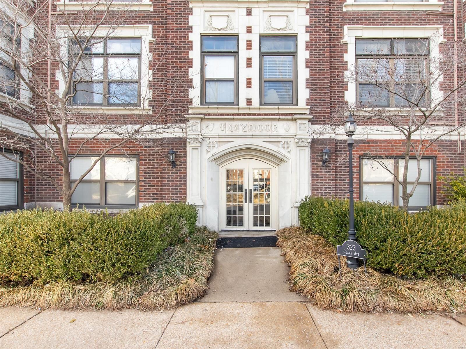 Property Photo:  323 Clara Avenue 32  MO 63112 