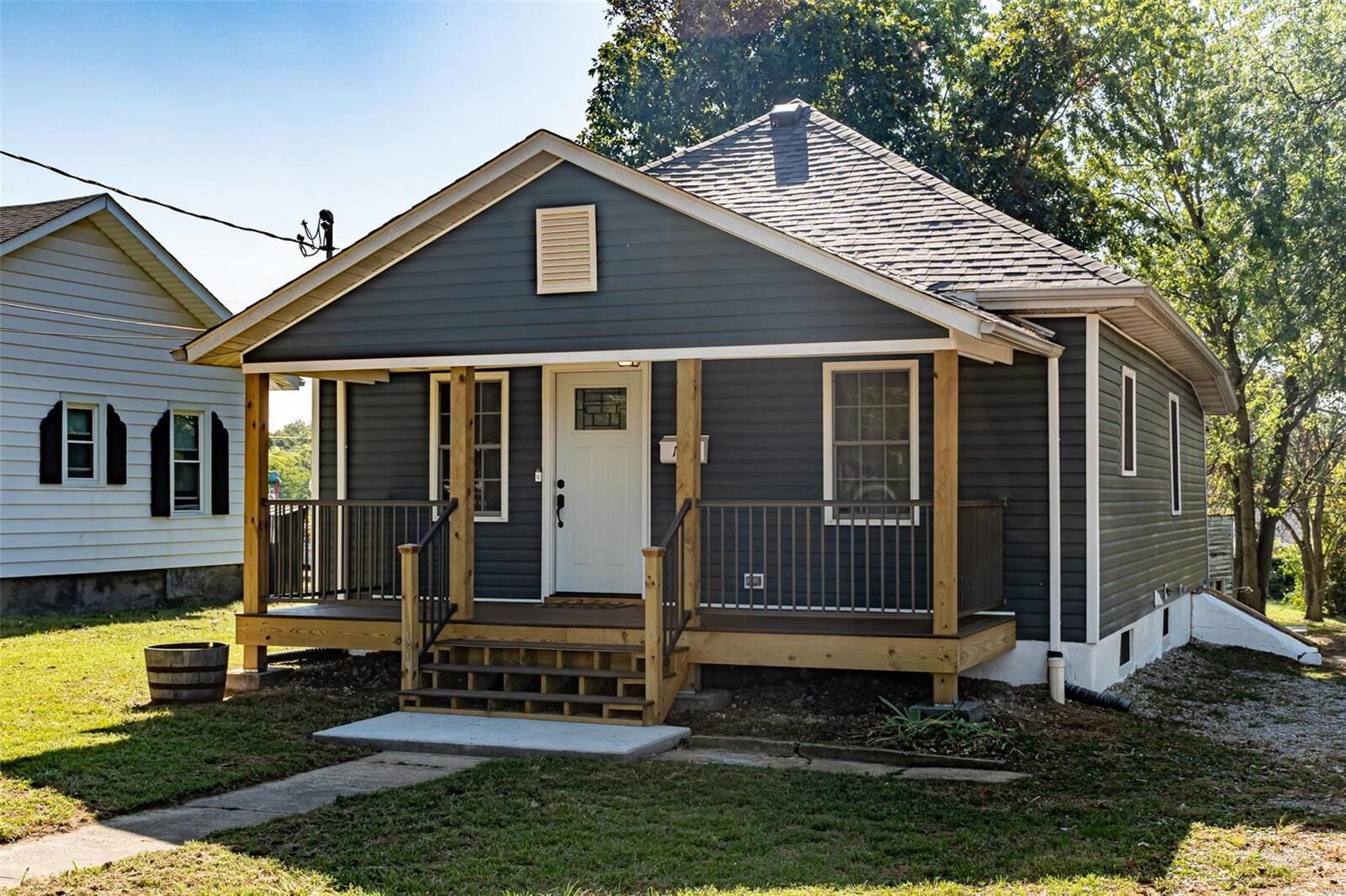 Property Photo: 160 E Springfield Road MO 63077