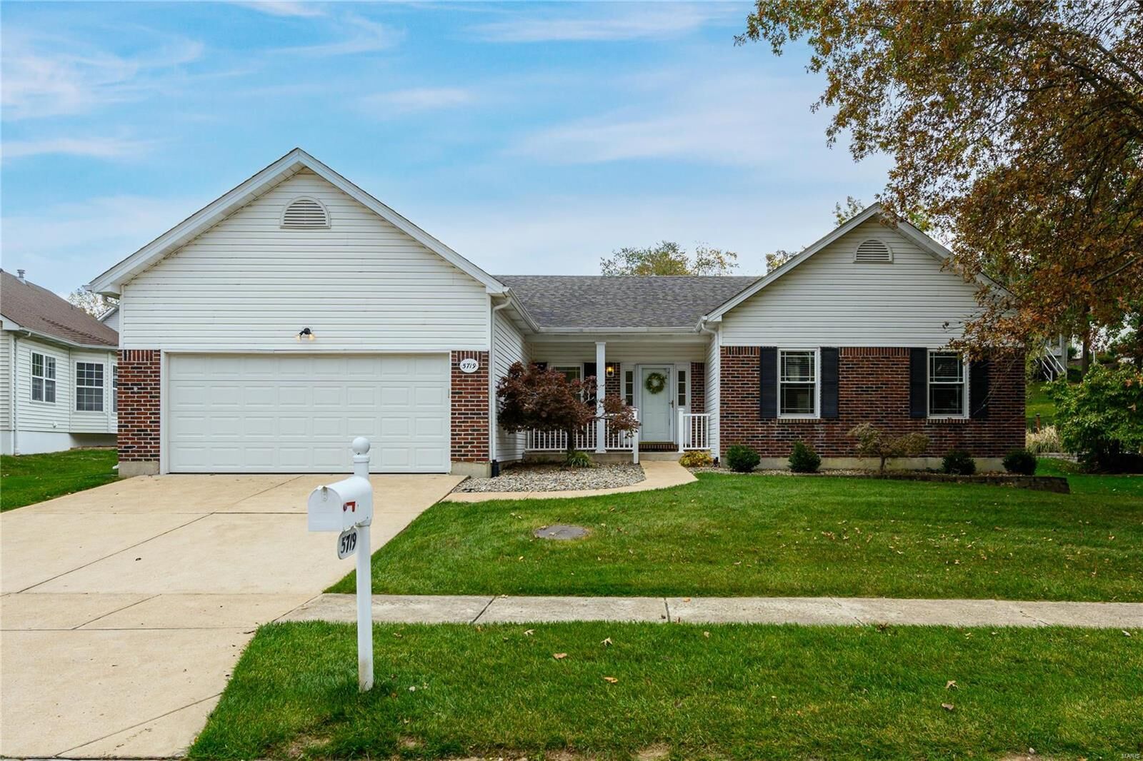 Property Photo: 5719 Lilac Trails Drive MO 63128