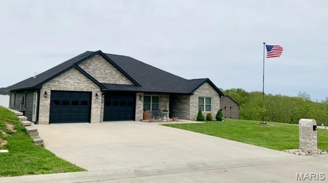 Property Photo:  300 Braeburn Drive  MO 63401 