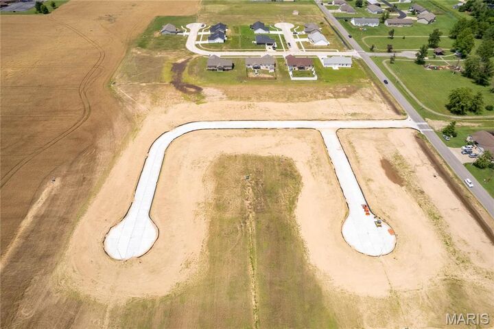 Property Photo: 414 Secretariat MO 63801