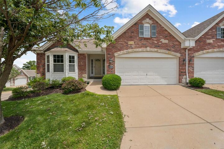 176 Lindbergh Place Drive  St Louis MO 63146 photo