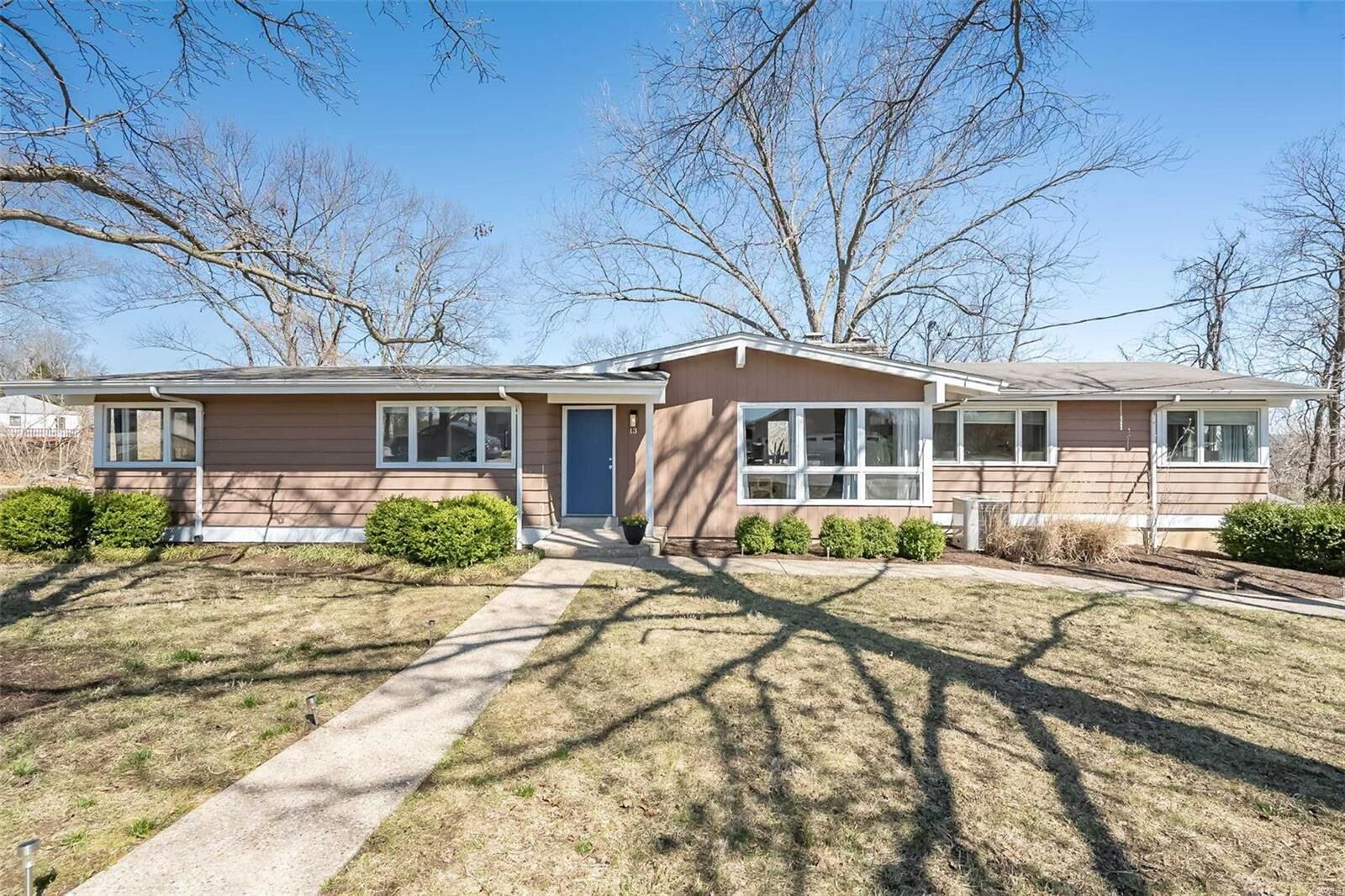 Property Photo: 13 Eastview Drive MO 63026