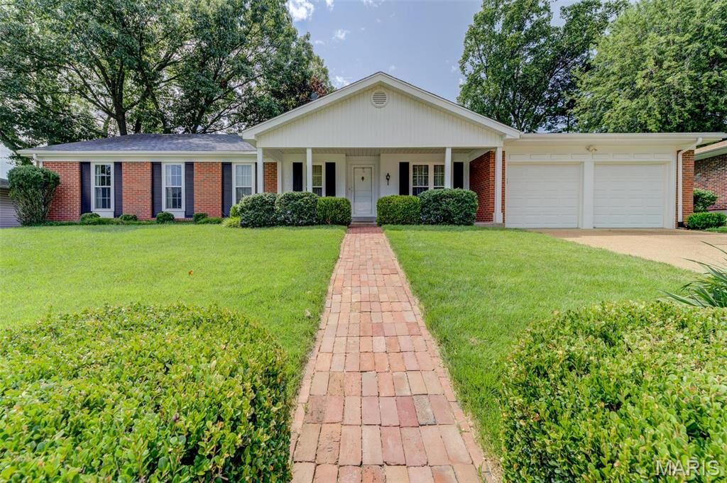 Property Photo: 1853 Burlewood Drive MO 63146