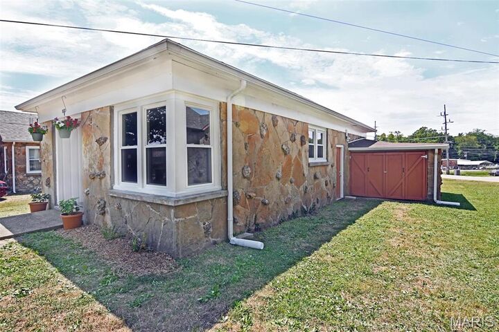 Property Photo:  791 N Adams Avenue N  MO 65536 