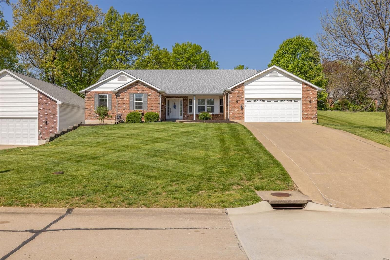 Property Photo:  415 Coronation Drive  MO 63366 