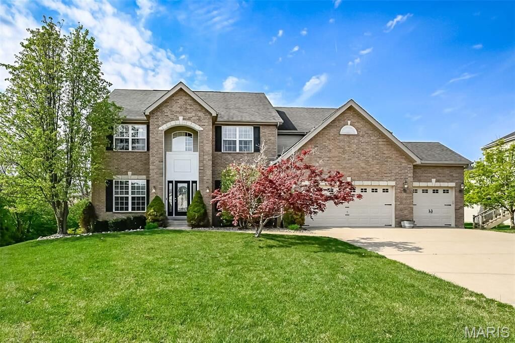 Property Photo: 208 Oceanis Drive MO 63367