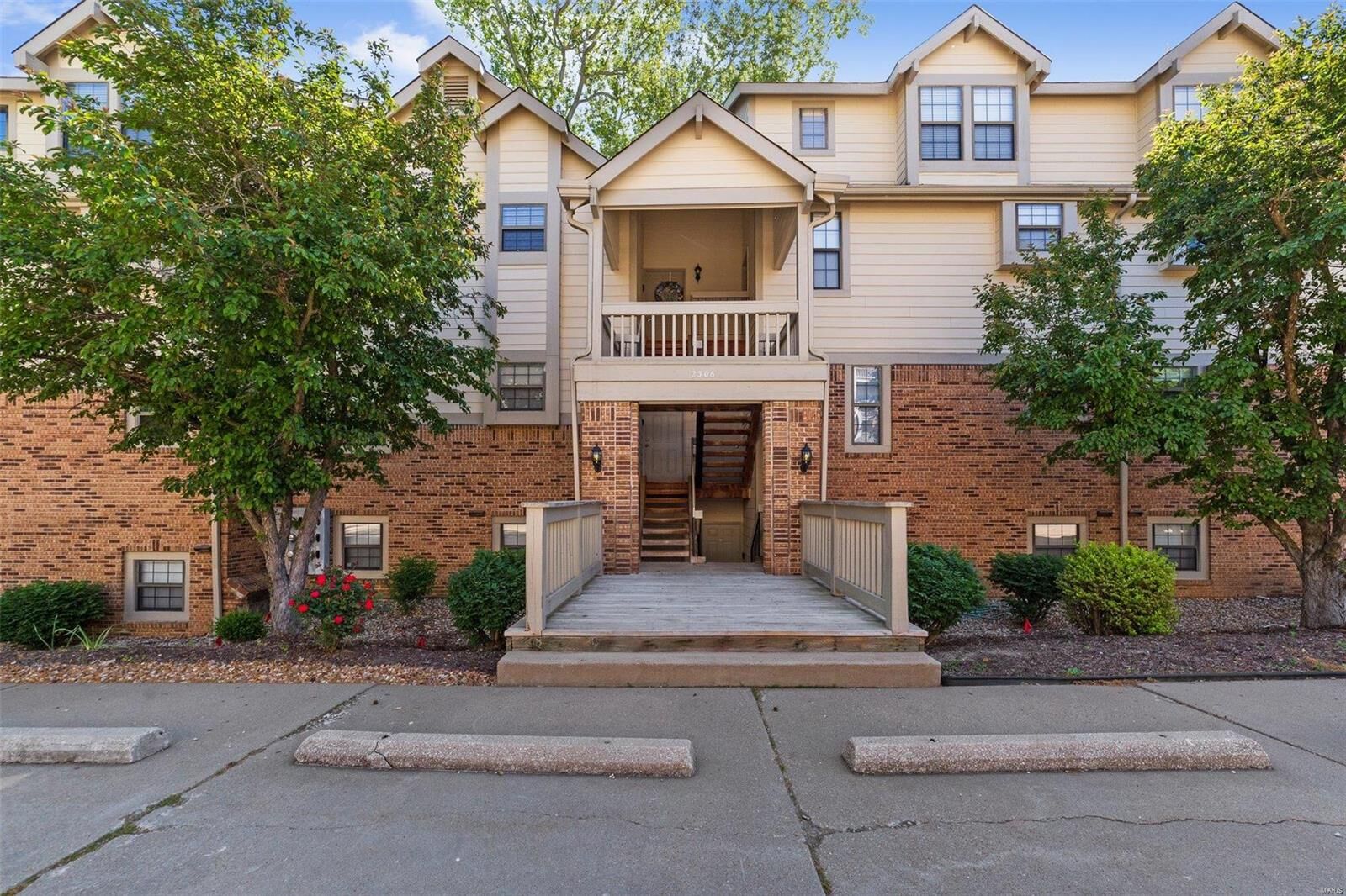 Property Photo: 2306 Canyonlands Drive B MO 63043