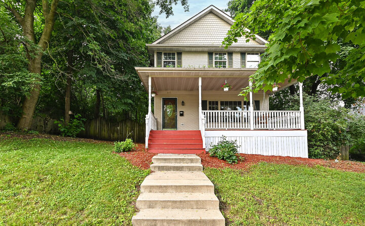 417 Storle Ave  Burlington WI 53105 photo