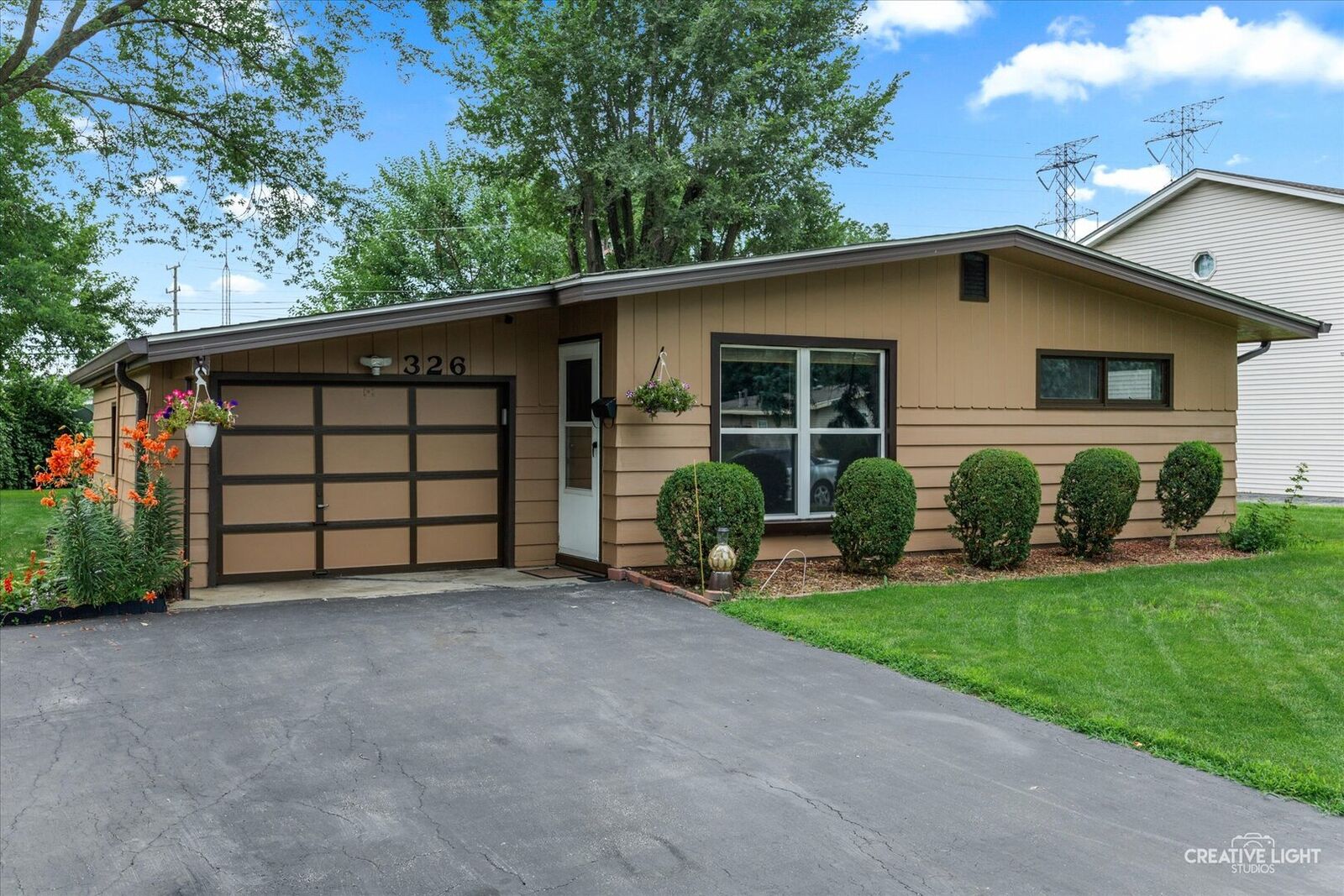 Property Photo:  326 John Street  IL 60542 