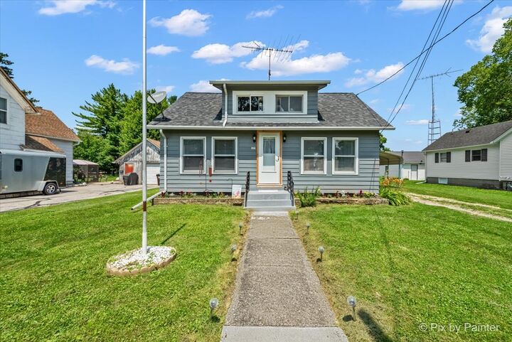 335 E Ogden Street  Capron IL 61012 photo