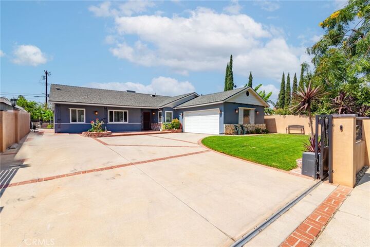 Property Photo: 16428 Londelius Street CA 91343