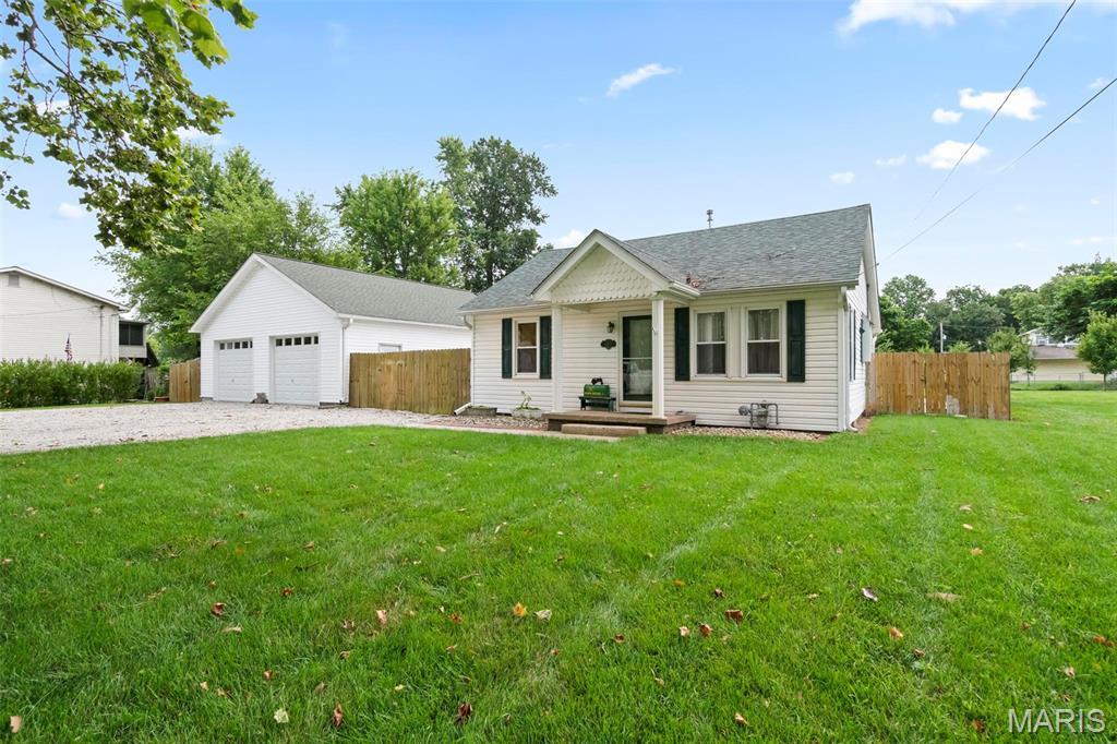 Property Photo:  4220 Breckenridge Lane  IL 62040 