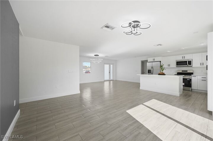 Property Photo: 4448 18th Avenue SW FL 34116