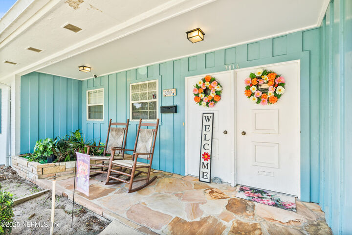 Property Photo: 7816 Wildwood Road FL 32211