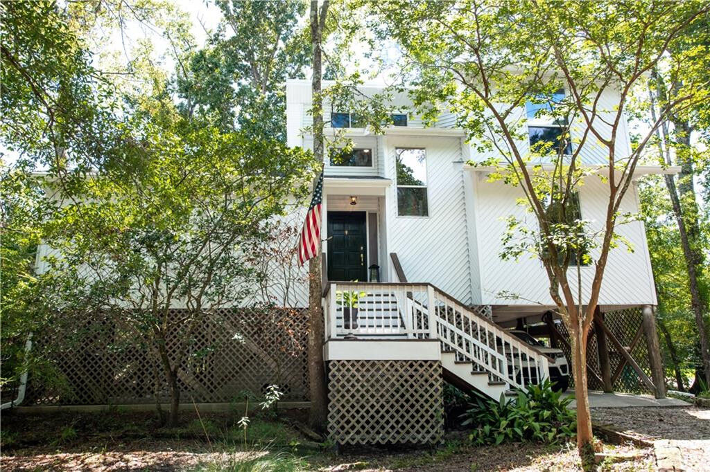 Property Photo: 90 Zinnia Drive LA 70433