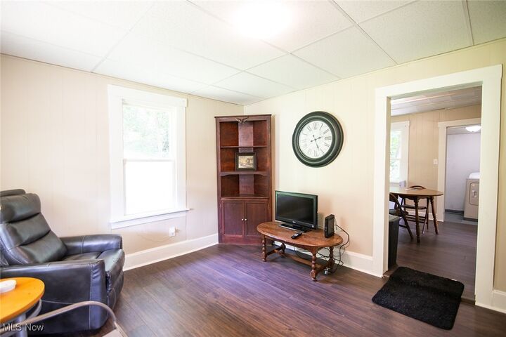 Property Photo: 1402 1/2 16th WV 26105