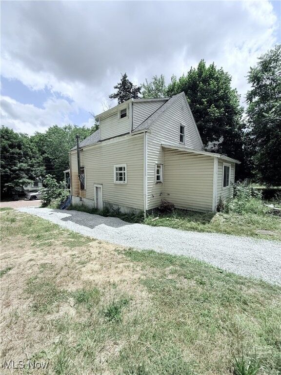 Property Photo:  352 Talbot Avenue  OH 44306 