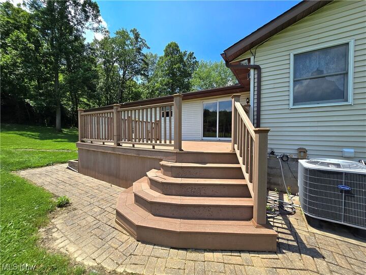 Property Photo: 2650 Darlington Drive OH 43701