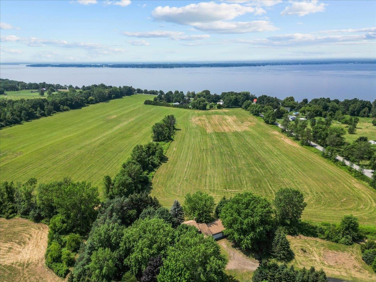Property Photo: 71 Moccasin Avenue VT 05458