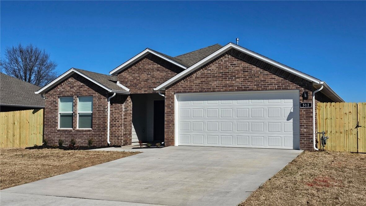 Property Photo: 512 Greer Street AR 72751