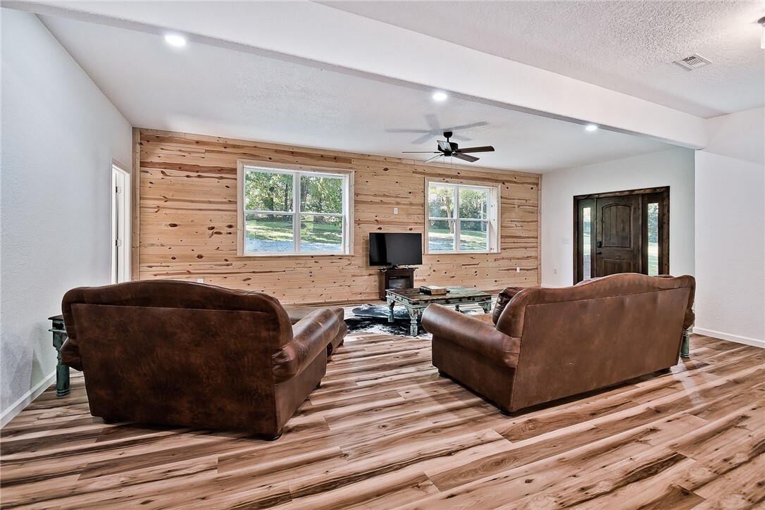 Property Photo: 658 Niogo Road MO 64863