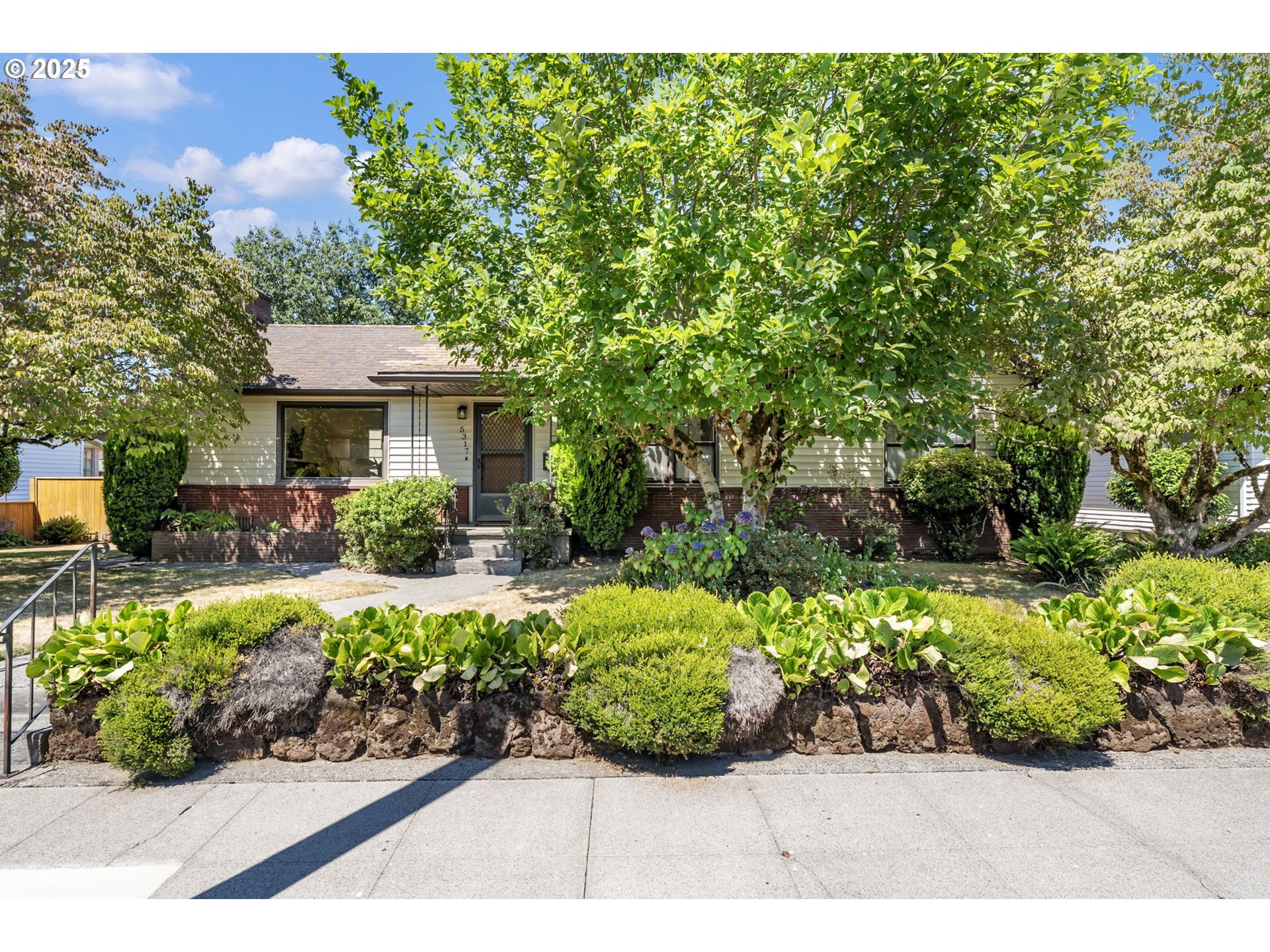 5317 SE Steele St  Portland OR 97206 photo