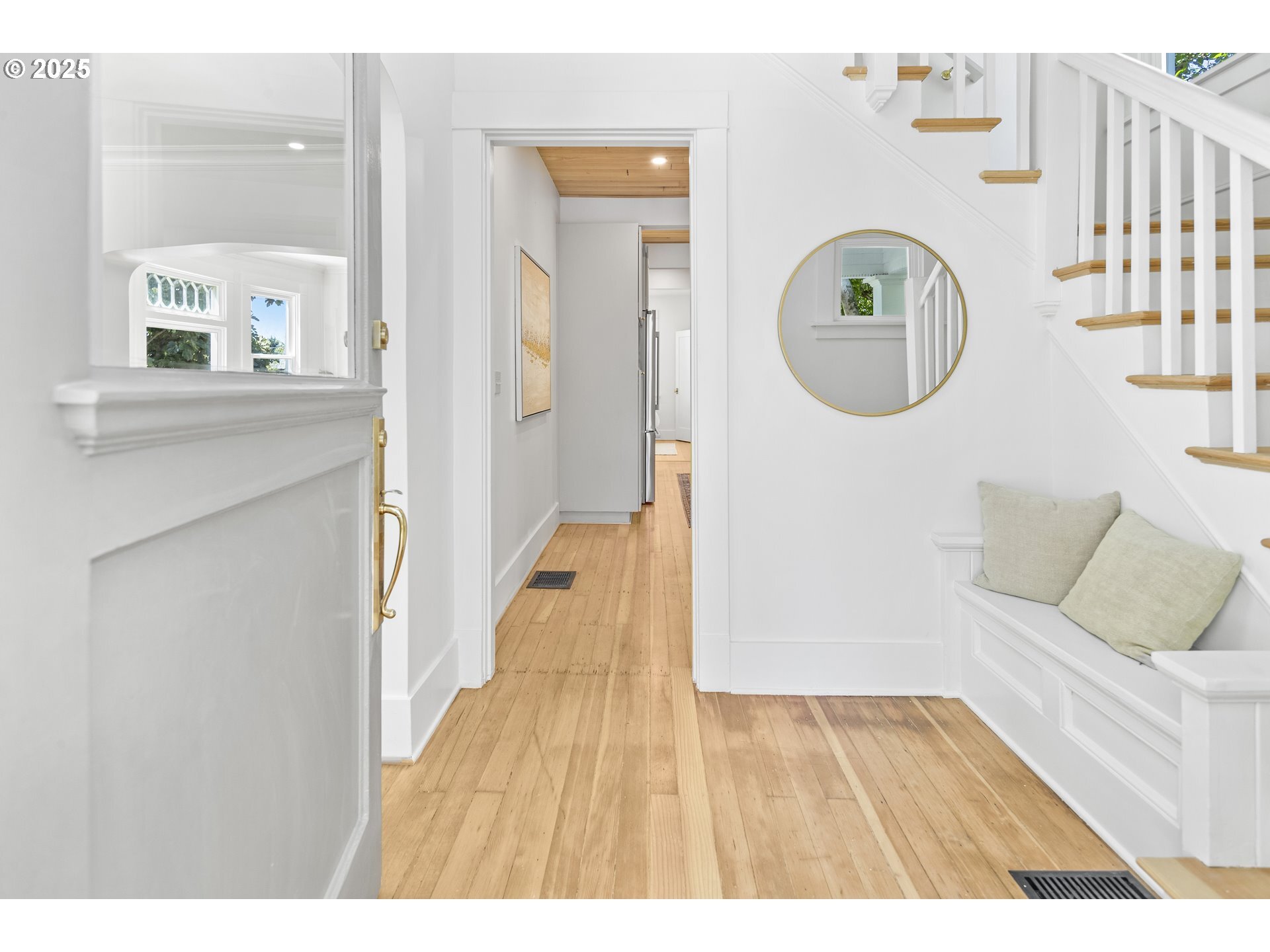 Property Photo:  4047 NE 8th Ave  OR 97212 