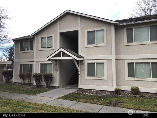 1910  J Street 206  Walla Walla WA 99362 photo