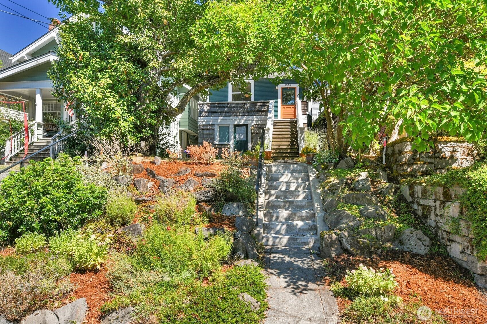 1904  9th Avenue W  Seattle WA 98119 photo