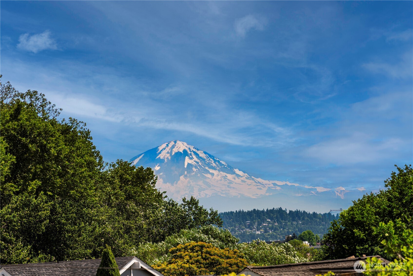 Property Photo: 3516 NE 43rd Street WA 98105