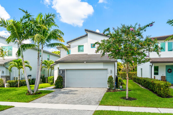 Property Photo:  2659 Country Lake Trail  FL 33436 