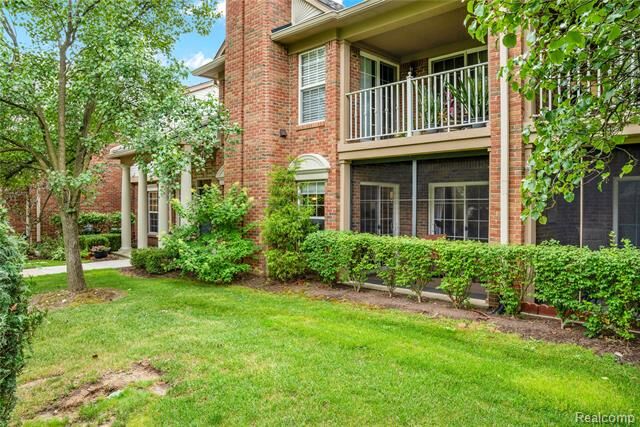 Property Photo: 3388 Tremonte Circle N MI 48306