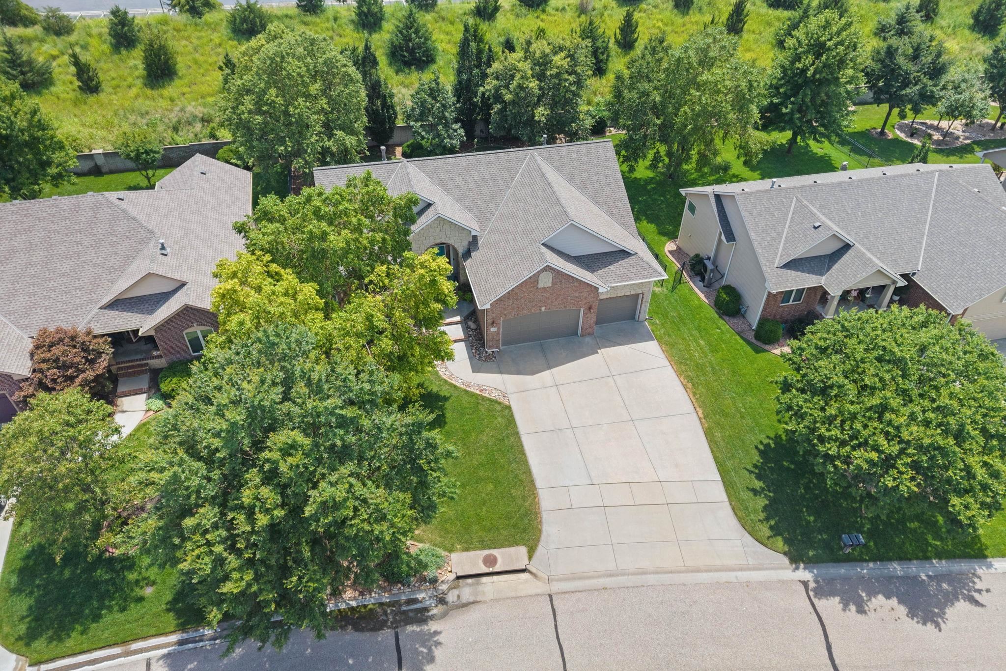 Property Photo: 10203 W Westlakes Ct KS 67205