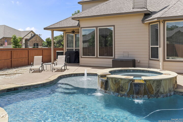 Property Photo: 10513 Far Reaches Lane TX 78023