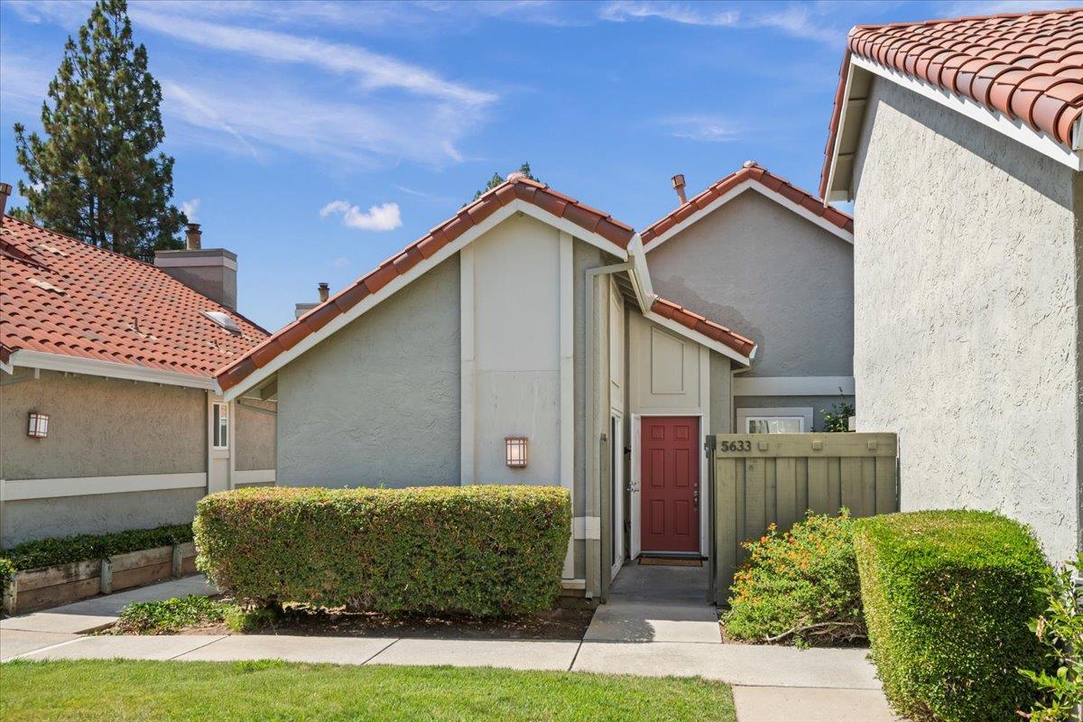 Property Photo:  5633 Strawflower Lane  CA 95118 