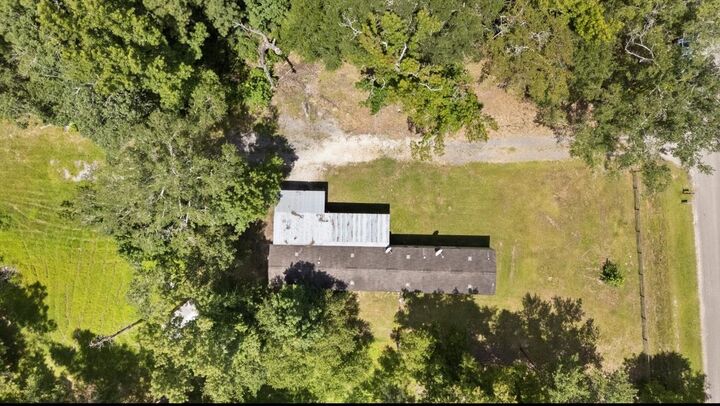 Property Photo:  6722 Royal Oaks Circle  TX 77632
