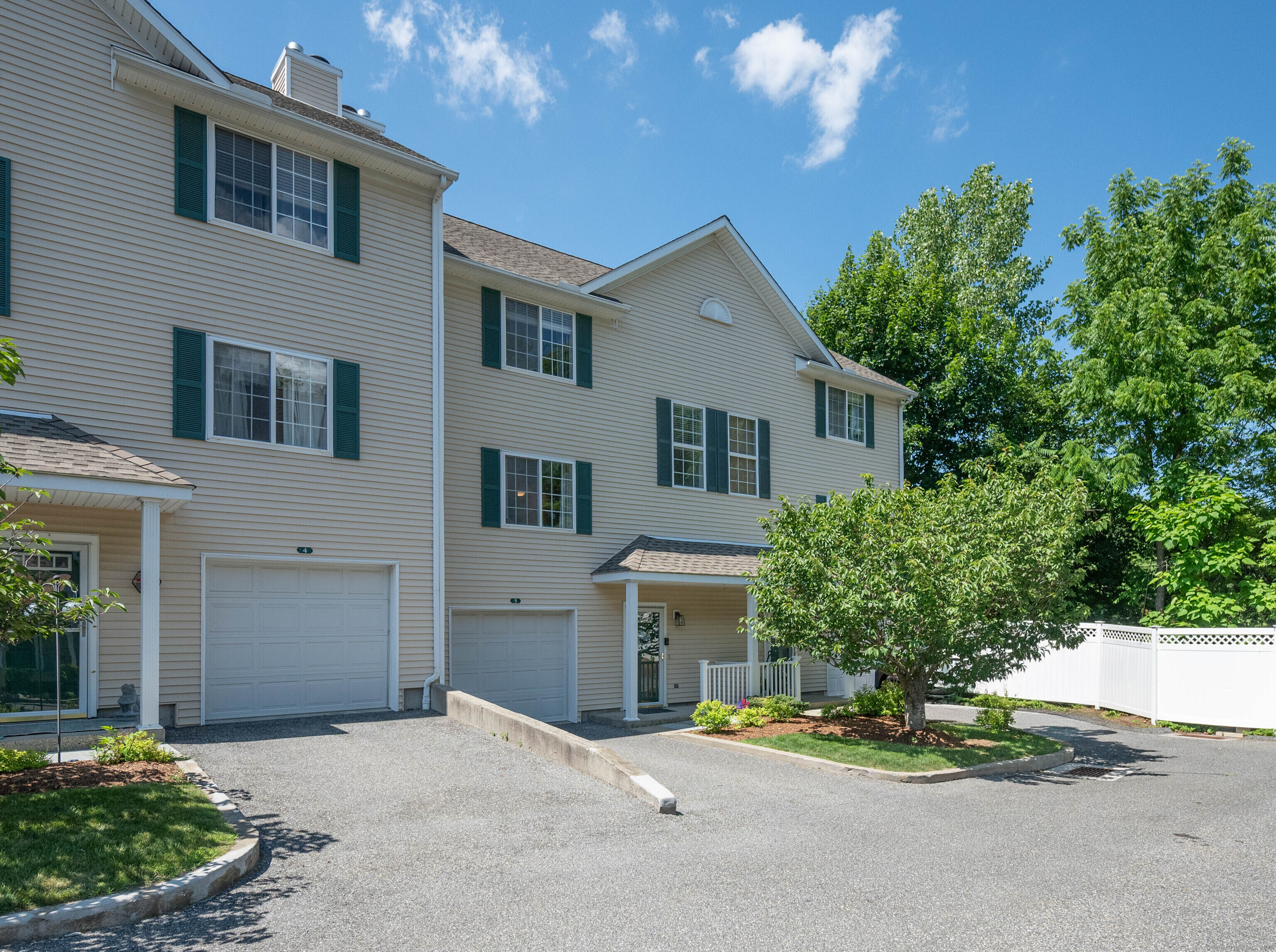 Property Photo: 14 South Street 5 CT 06810