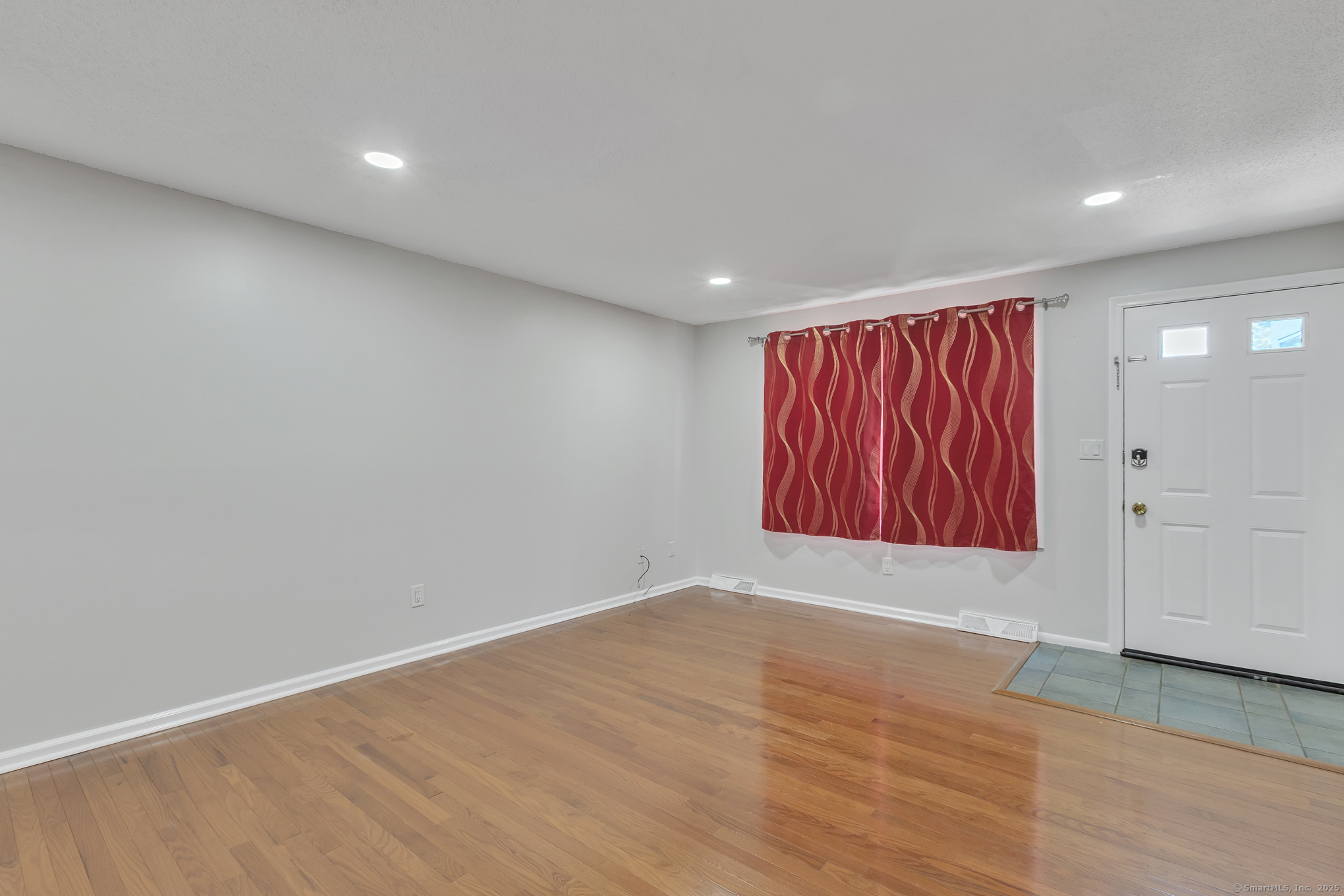 Property Photo:  17 Saint Marc Circle B  CT 06074 