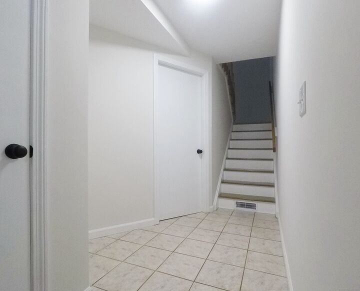 Property Photo: 426 Farmington Avenue Apt C4 CT 06053