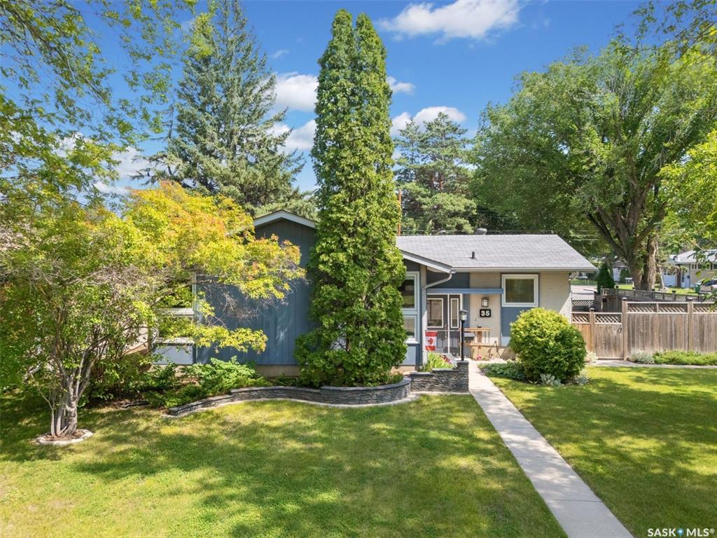 Property Photo: 35 Spinks Drive SK S7H 3W9
