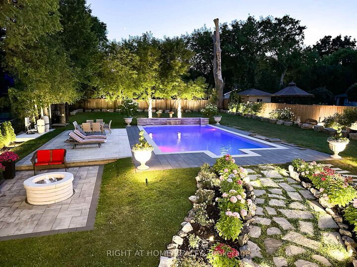 Property Photo: 10 Yongeview Avenue ON L4C 7A4