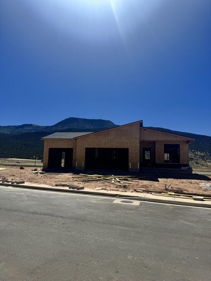 Property Photo: 2509 Scenic Dr UT 84720