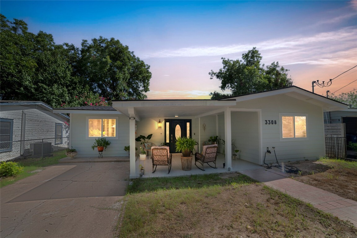 3308 Bengston Street  Austin TX 78702 photo