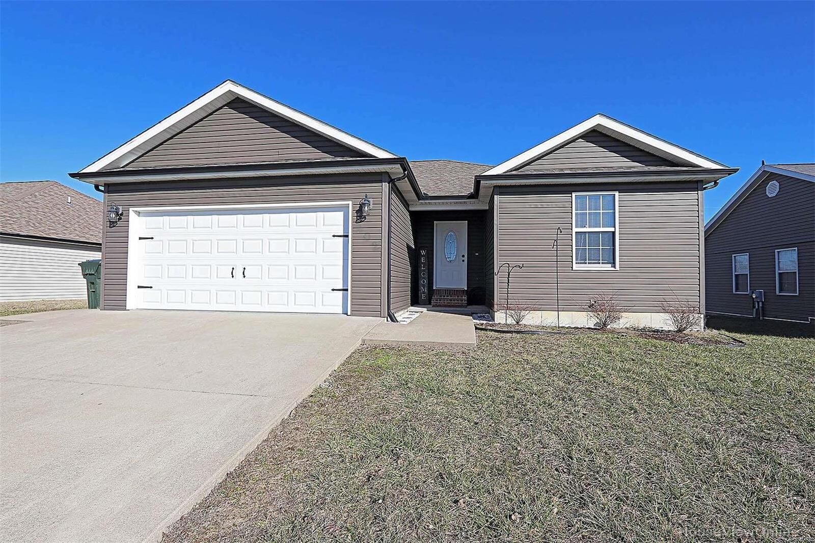 Property Photo: 202 Sun Valley Court MO 63755