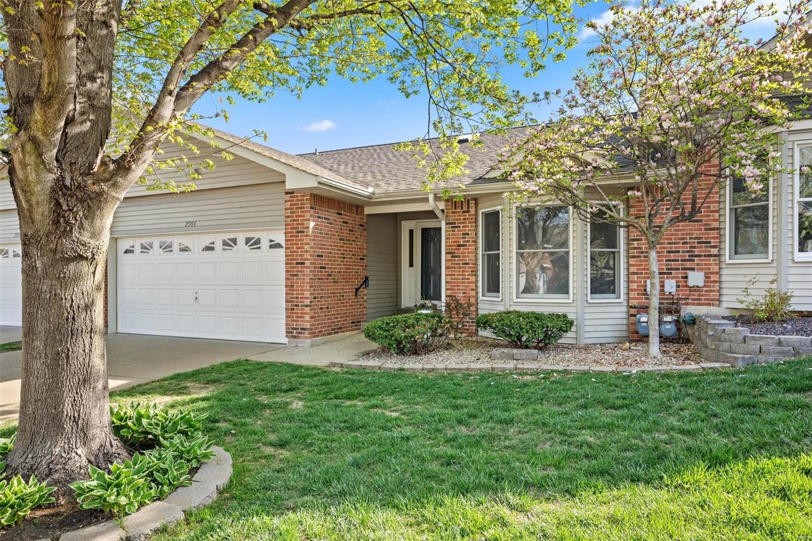 Property Photo: 2964 Sylvan Lane 5B MO 63301