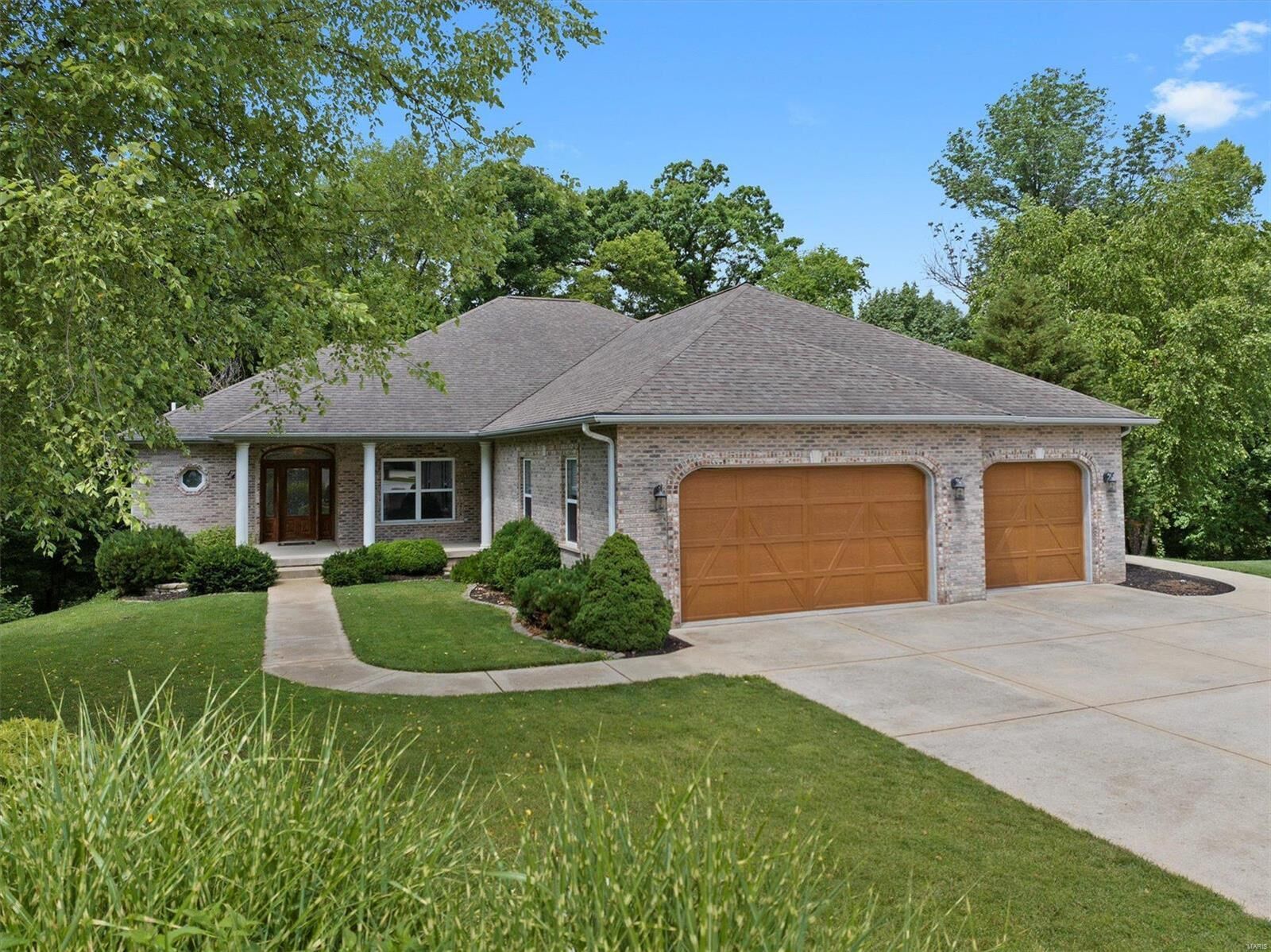 Property Photo: 1445 Ashfield Glen IL 62269