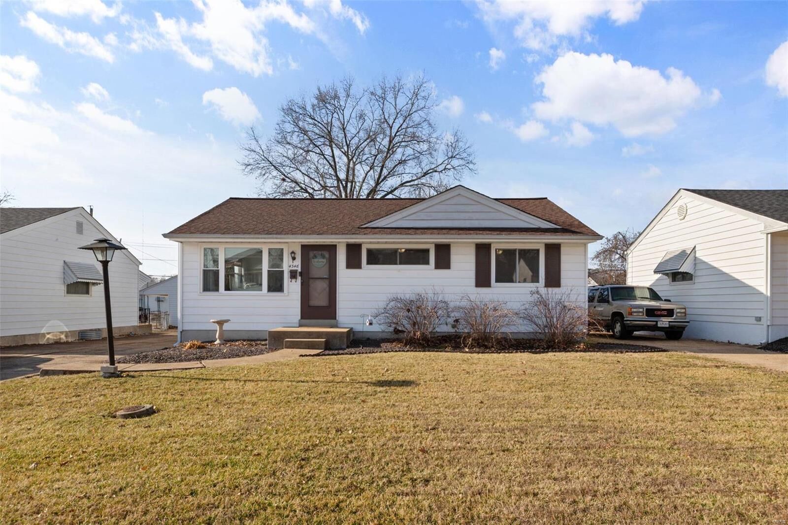 Property Photo: 4346 Maroon Court MO 63123