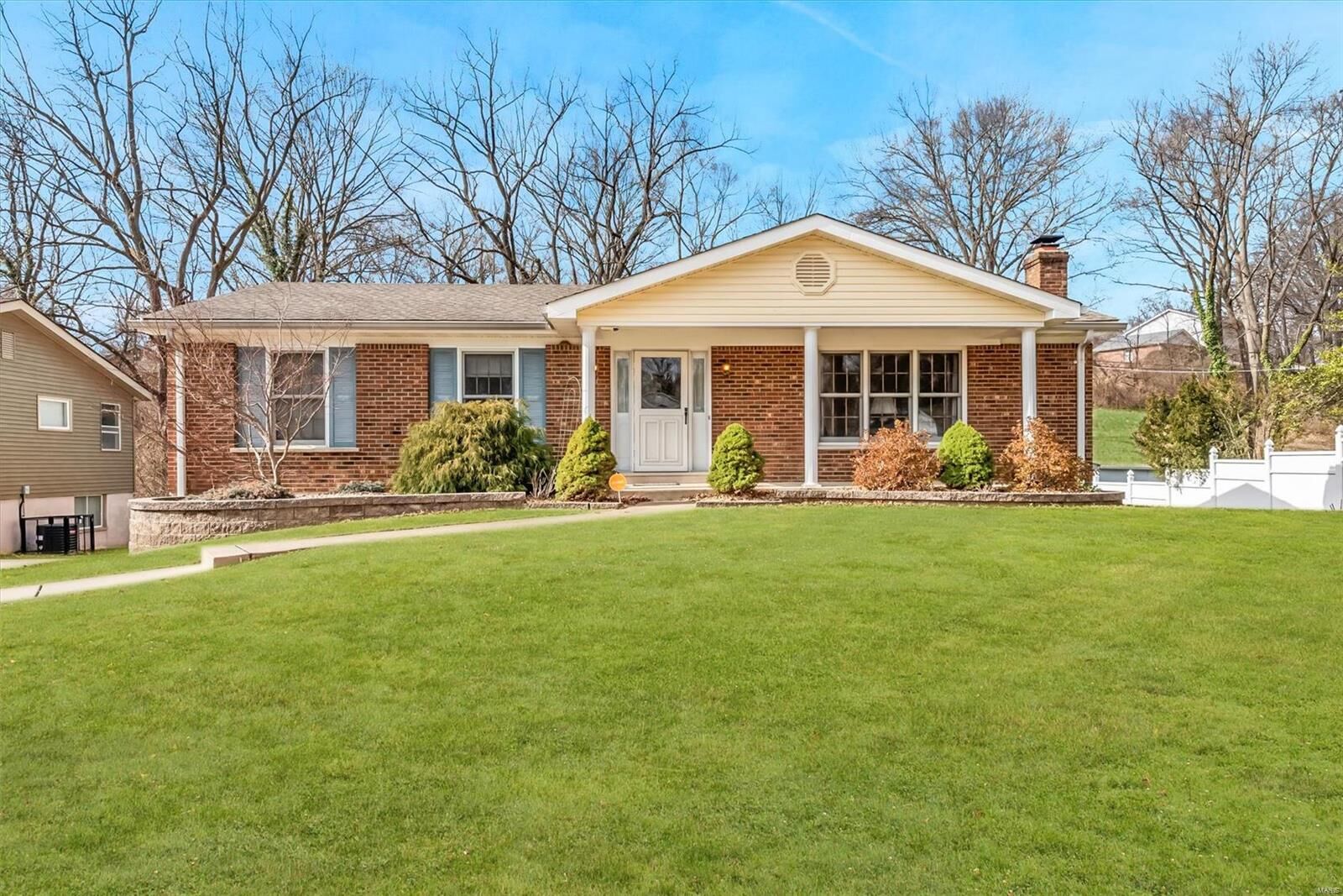 Property Photo: 4906 Dorsie Drive MO 63128