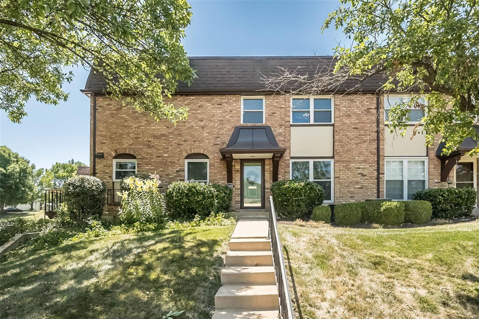 Property Photo: 11889 Cresta Verde Drive MO 63146